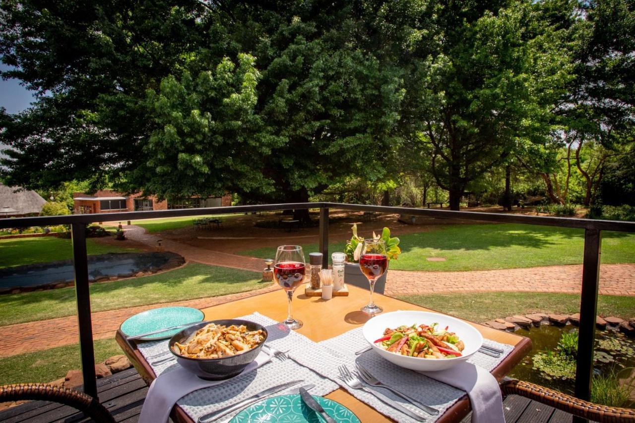 Whispering Pines Country Estate Villa Magaliesburg Buitenkant foto
